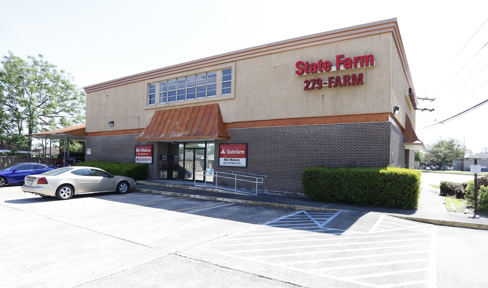 1401 E Judge Perez, Chalmette, LA 70043