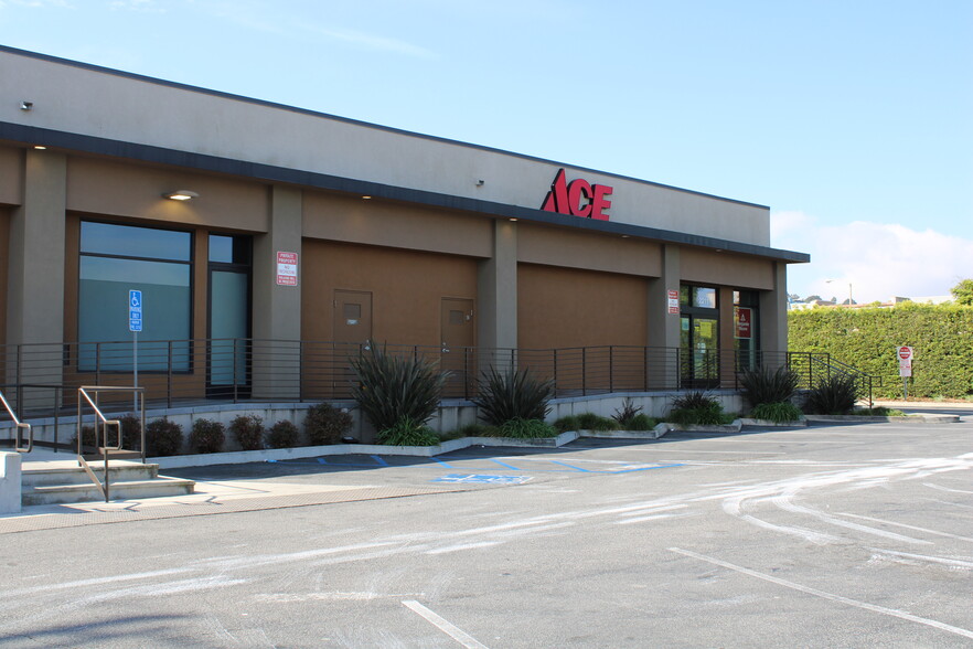 2201-2217 Pacific Coast Hwy, Lomita, CA for lease - Building Photo - Image 3 of 4