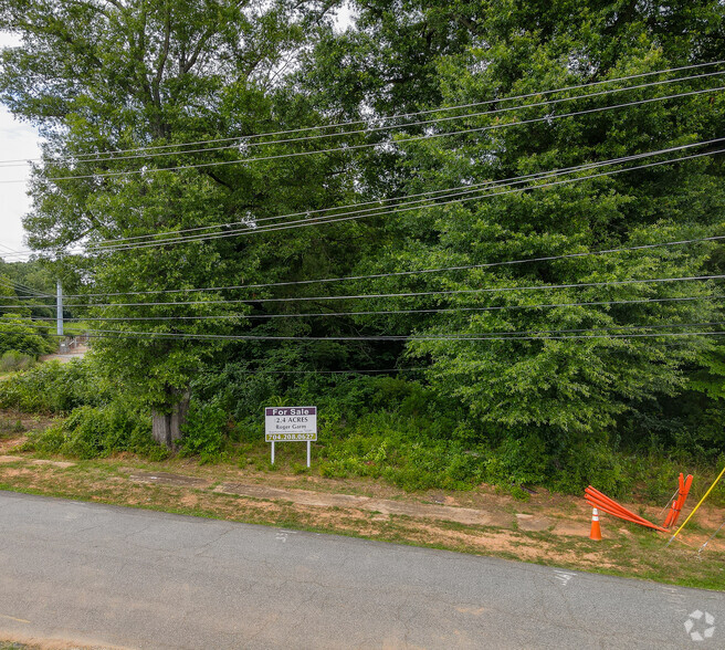 20108 Zion Ave, Cornelius, NC for sale - Primary Photo - Image 2 of 5