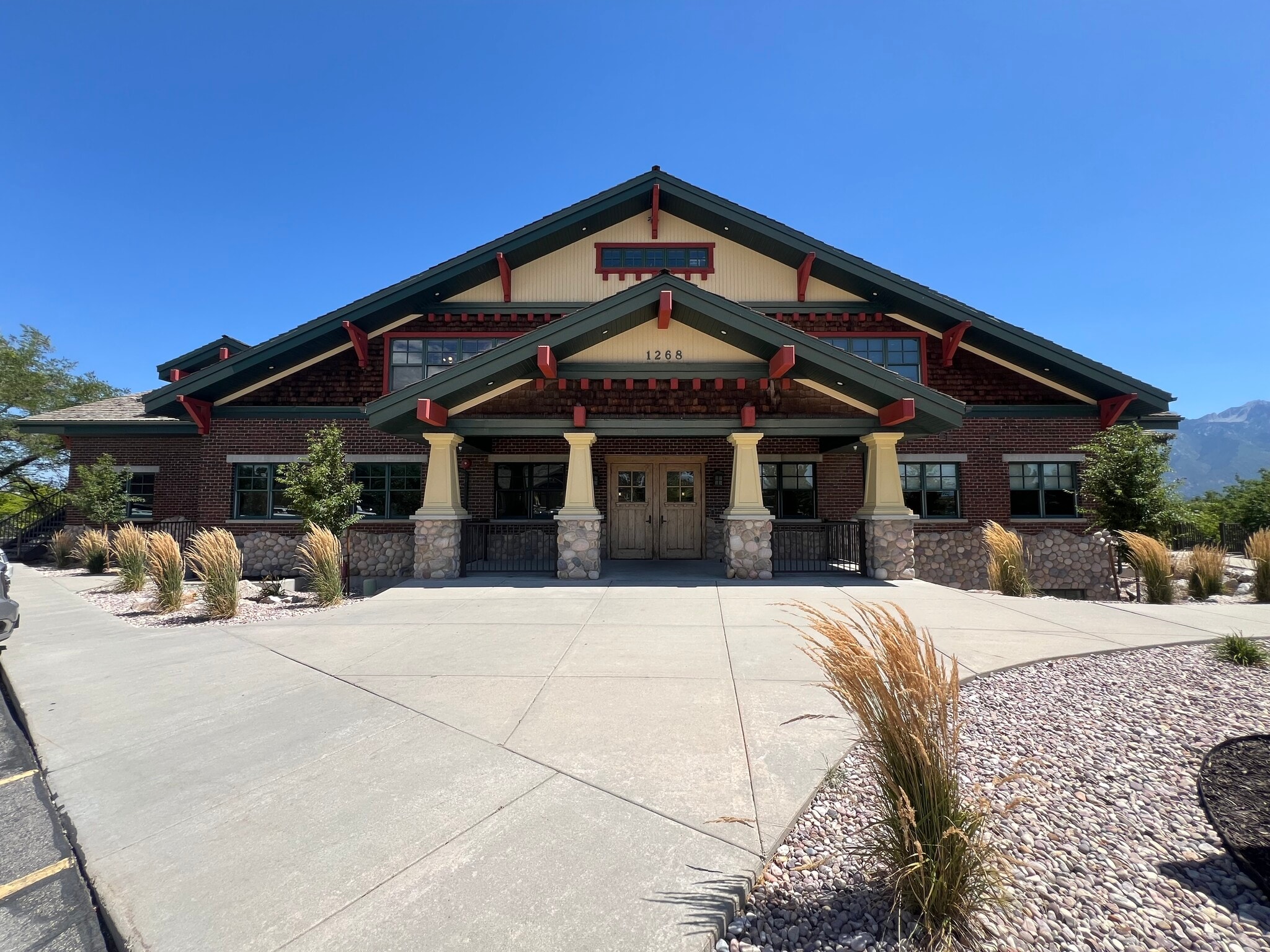 1268 W South Jordan Pky, South Jordan, UT for lease Building Photo- Image 1 of 15