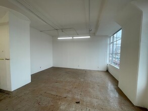 1206 S Maple Ave, Los Angeles, CA for lease Interior Photo- Image 2 of 5