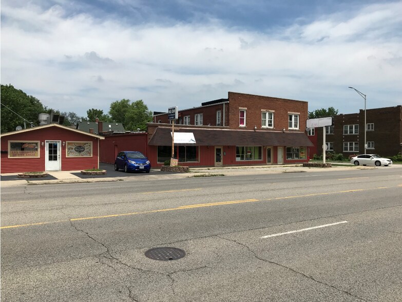 901 W Jefferson St, Joliet, IL 60435