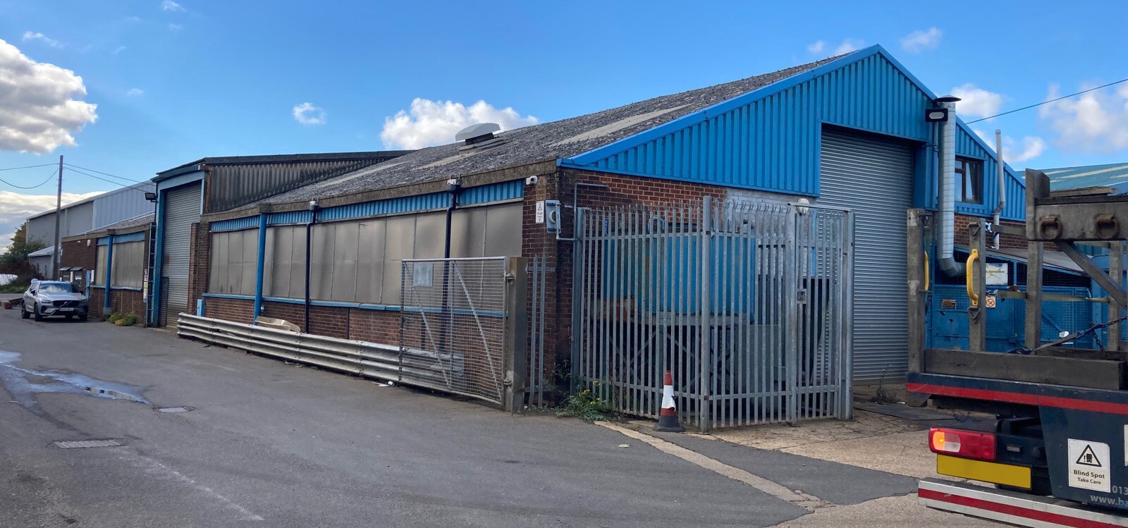 Vicarage Ln, Rochester, ME3 9LB