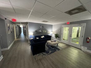 5353 N Federal Hwy, Fort Lauderdale, FL for lease Interior Photo- Image 2 of 22