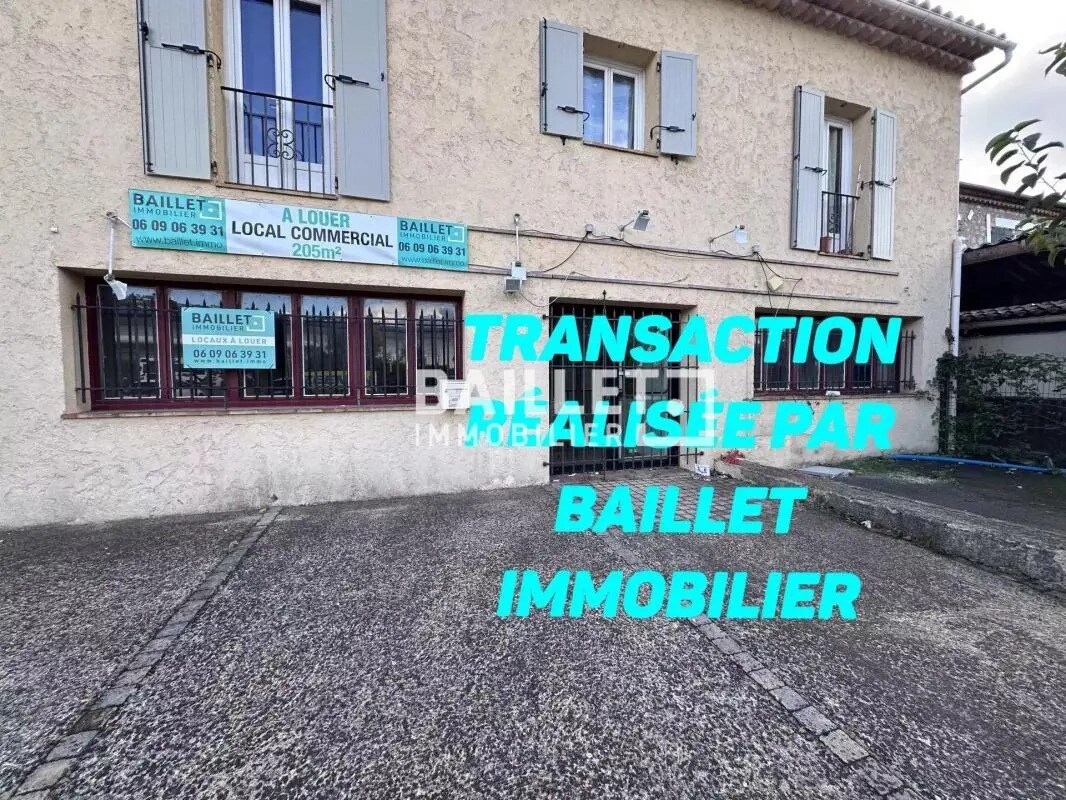 Retail in Montauroux for lease Building Photo- Image 1 of 8