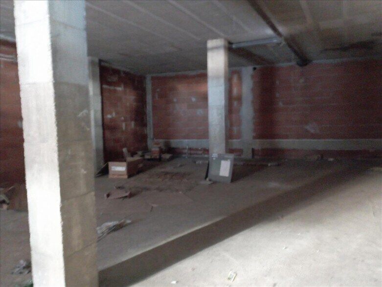 Retail in Bembibre for sale - Building Photo - Image 3 of 7