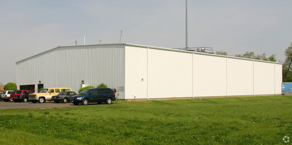 1550 Progress Dr, Springfield, OH for sale - Building Photo - Image 2 of 3