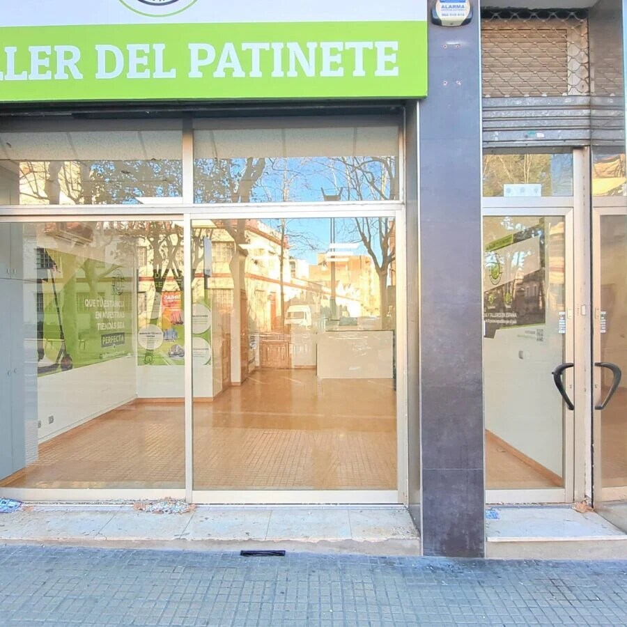 Retail in Reus, Tarragona for lease Building Photo- Image 1 of 4