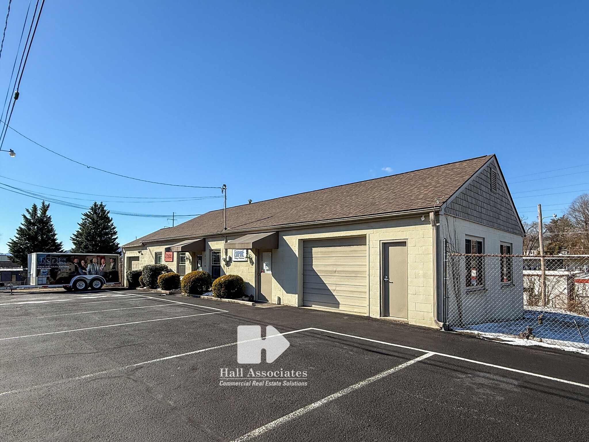 2110 Shenandoah Valley Ave NE, Roanoke, VA for lease Primary Photo- Image 1 of 19