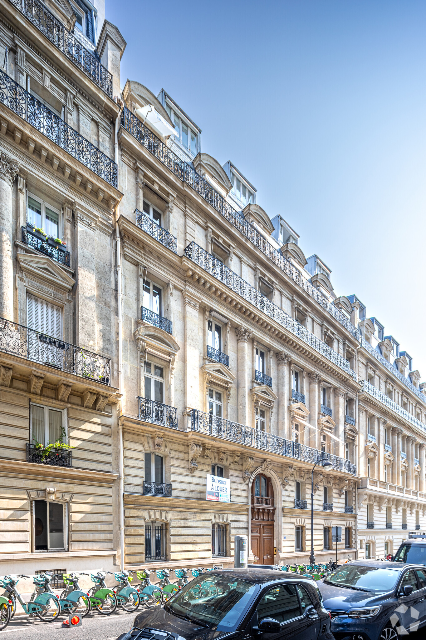 4 Rue De Longchamp, Paris for lease Primary Photo- Image 1 of 3
