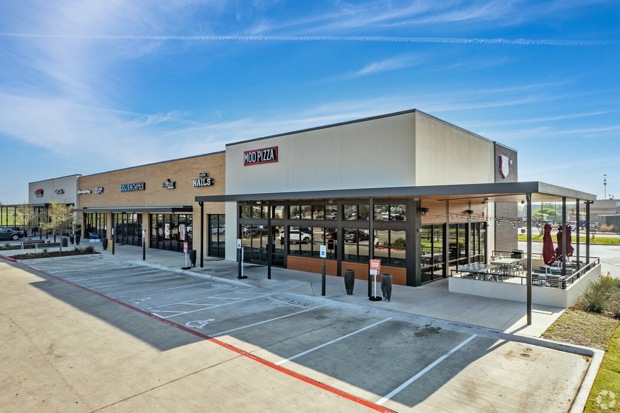 210 Ed Schmidt Blvd, Hutto, TX for sale Primary Photo- Image 1 of 1