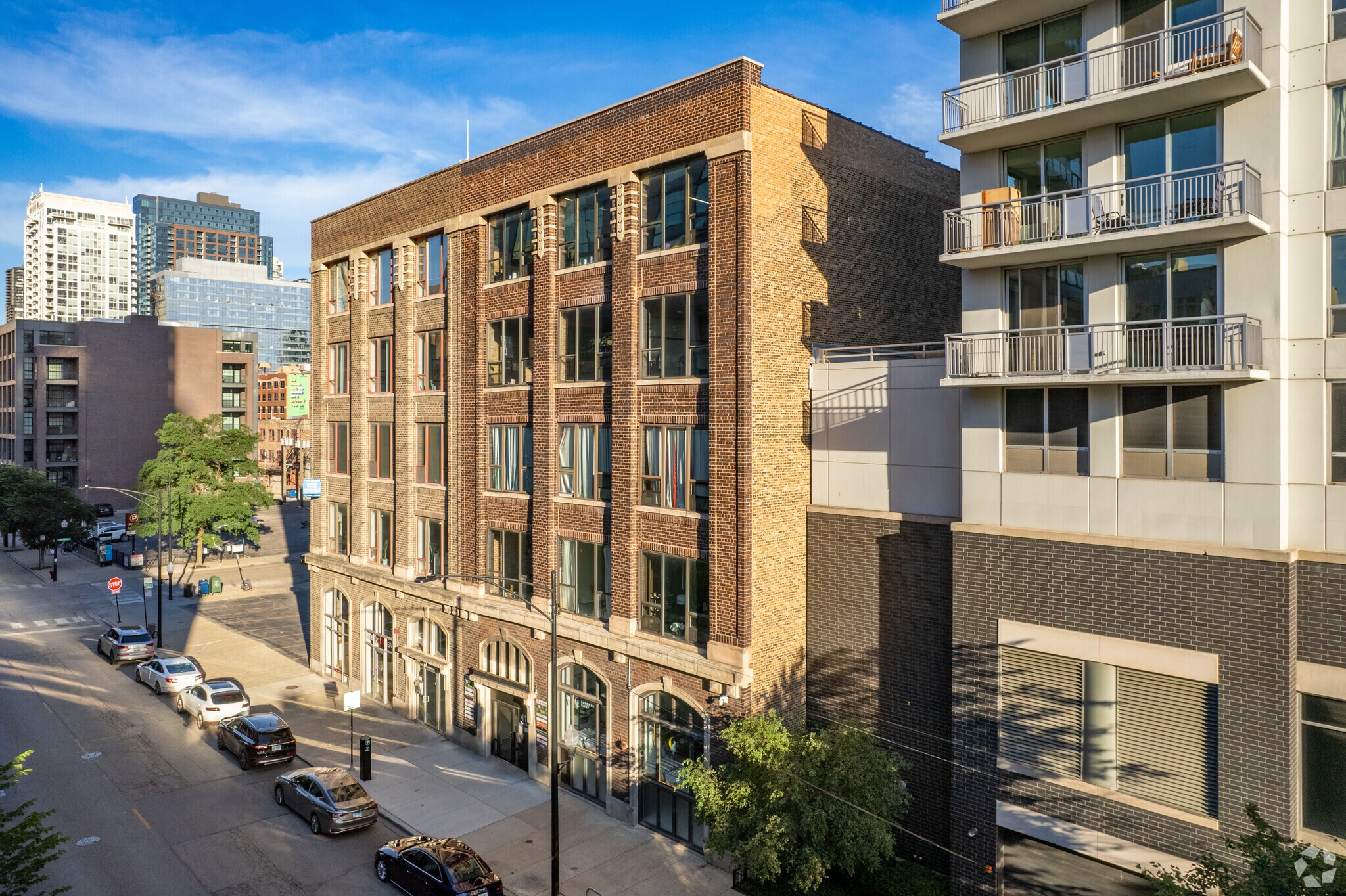 415 W Huron St, Chicago, IL for lease Building Photo- Image 1 of 14