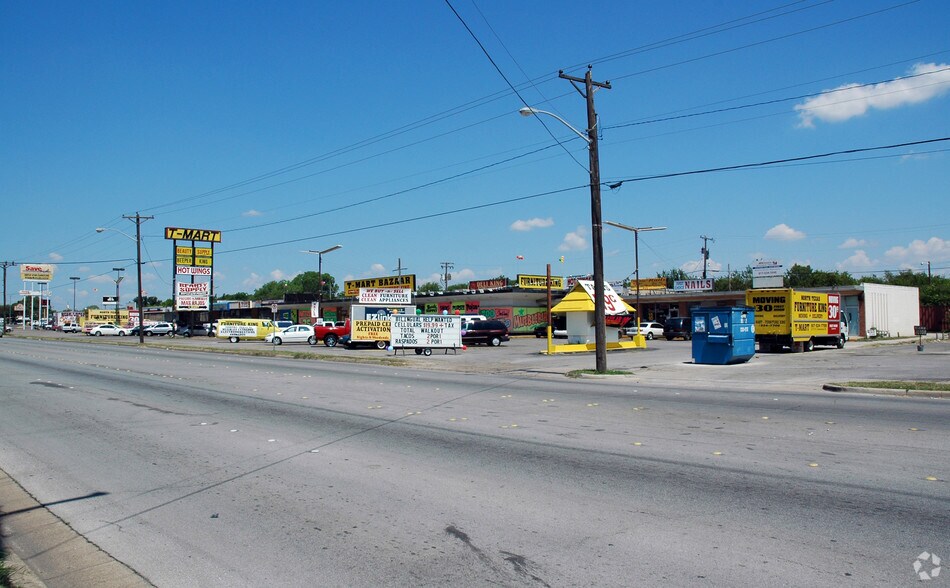 3101-3125 E Seminary Dr, Fort Worth, TX for lease - Other - Image 3 of 7