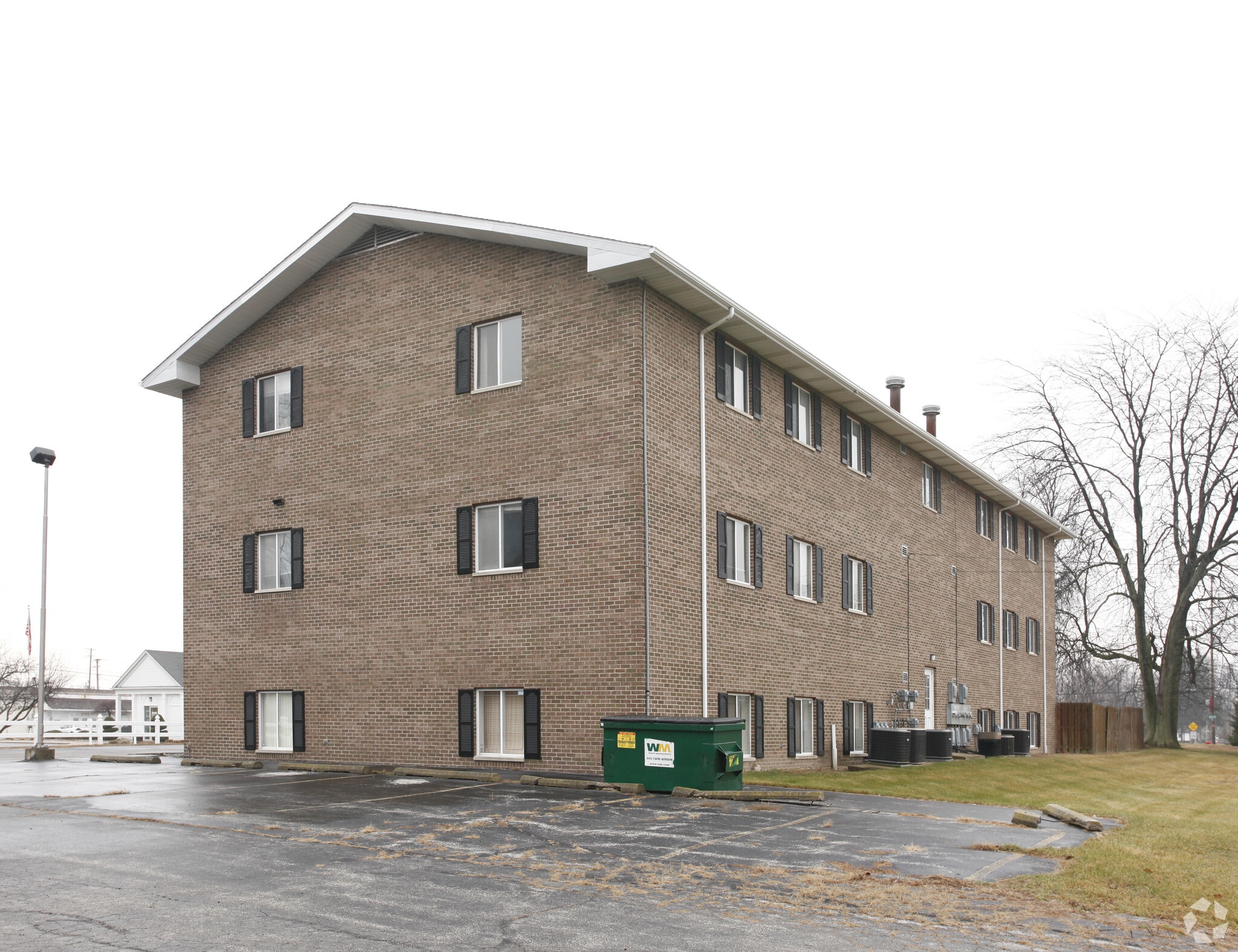 7628 Gratiot Rd, Saginaw, MI 48609 Gratiot Professional Building