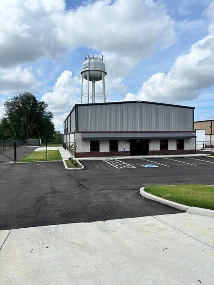 10099 Vista cv, Olive Branch, MS for lease - Primary Photo - Image 2 of 2