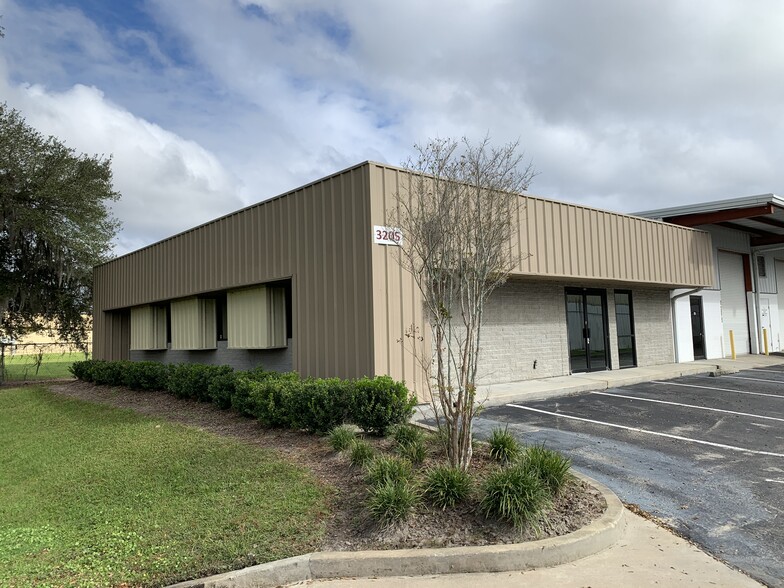 3205 SW 40th Blvd, Gainesville, FL for lease - Building Photo - Image 3 of 7