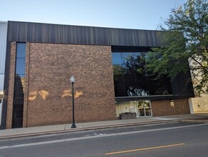 27 N Vermilion St, Danville, IL for lease Building Photo- Image 1 of 6