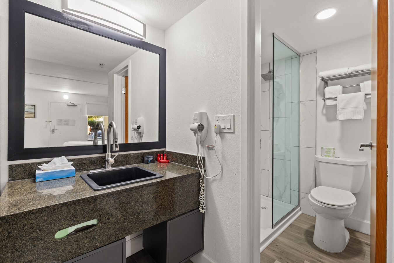 13440-n-scottsdale-rd-scottsdale-az-85254-surestay-plus-scottsdale
