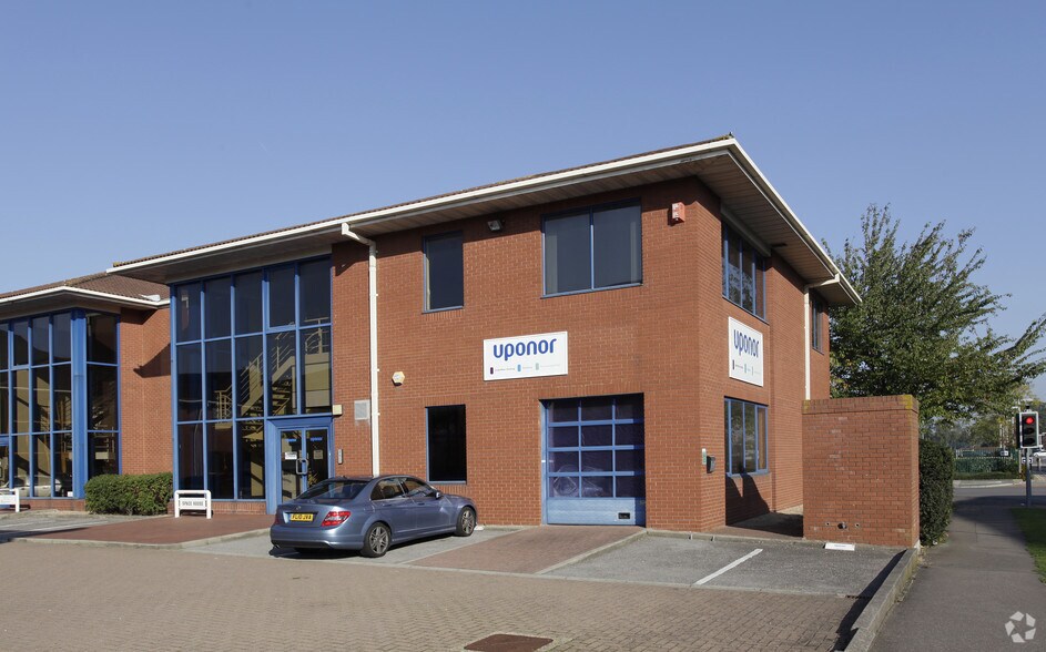 Fleming Way, Crawley, RH10 9NE