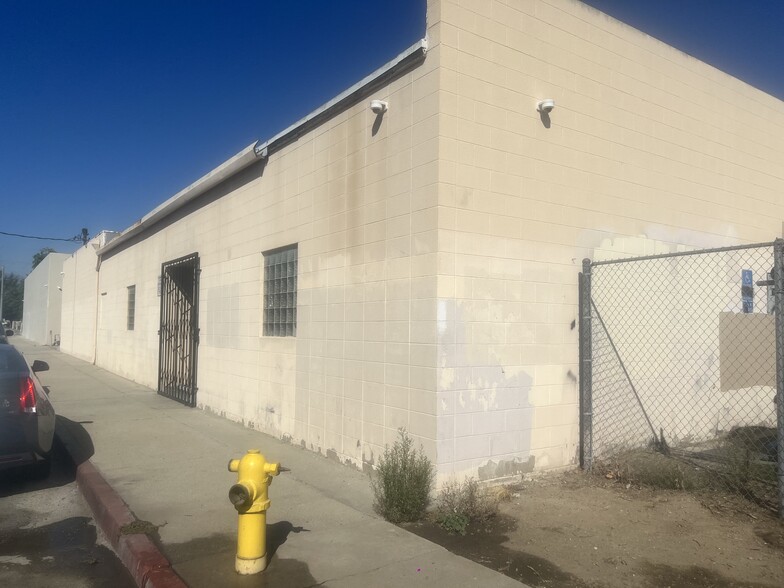 152-182 N Cypress St, Pomona, CA for sale - Building Photo - Image 3 of 11