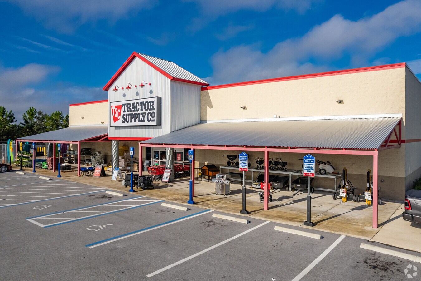 21228 Walmart Way, Lutz, FL 33548