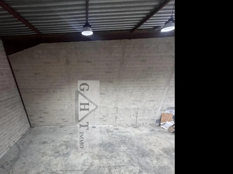 Industrial in Gretz-Armainvilliers for lease - Interior Photo - Image 3 of 8