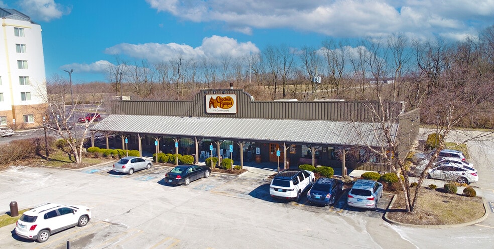 1927 Stanton Way, Lexington, KY for sale - Building Photo - Image 1 of 5