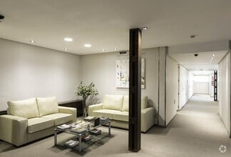 Calle De Zurbano, 76, Madrid, Madrid for lease Interior Photo- Image 2 of 8