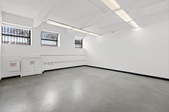 11-17 43rd Ave, Long Island City, NY for lease Interior Photo- Image 1 of 3