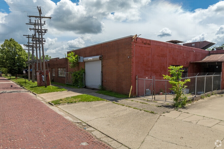 522-528 Hupp Ave, Jackson, MI for sale - Primary Photo - Image 1 of 6