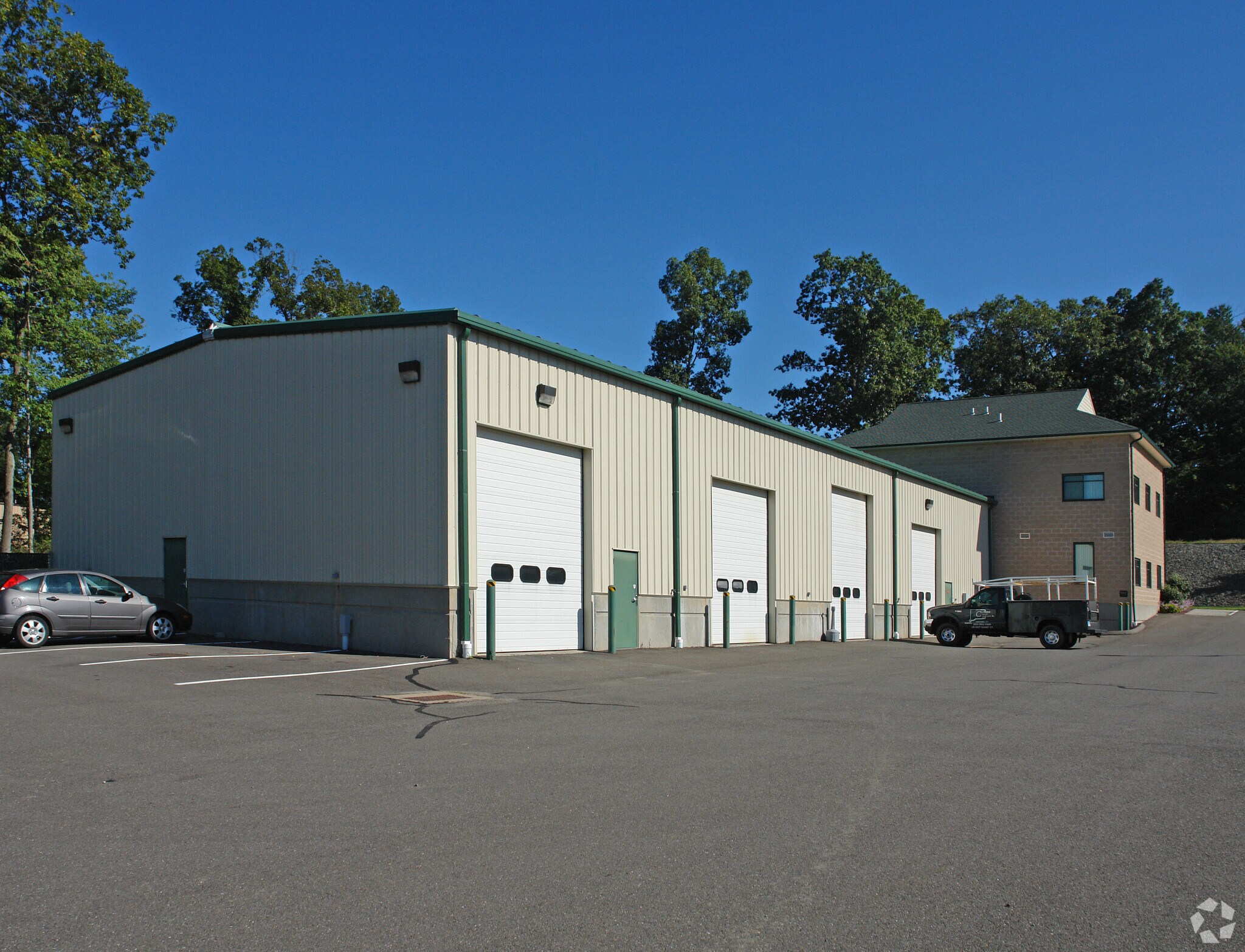 97 Willenbrock Rd, Oxford, CT for sale Building Photo- Image 1 of 1