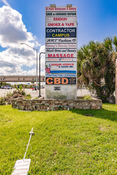 4434-4458 S Cleveland Ave, Fort Myers, FL for sale - Building Photo - Image 2 of 11