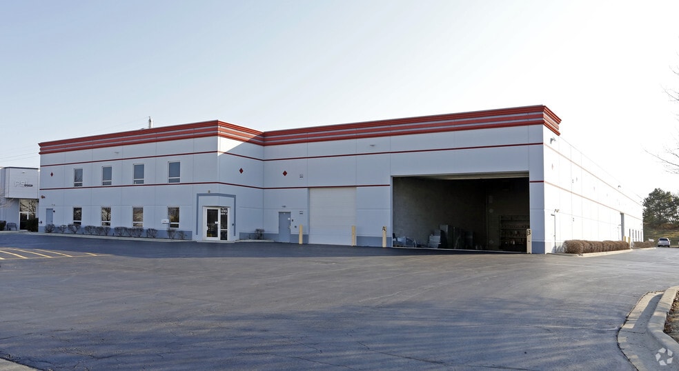 1245 Humbracht Cir, Bartlett, IL for sale - Building Photo - Image 1 of 1