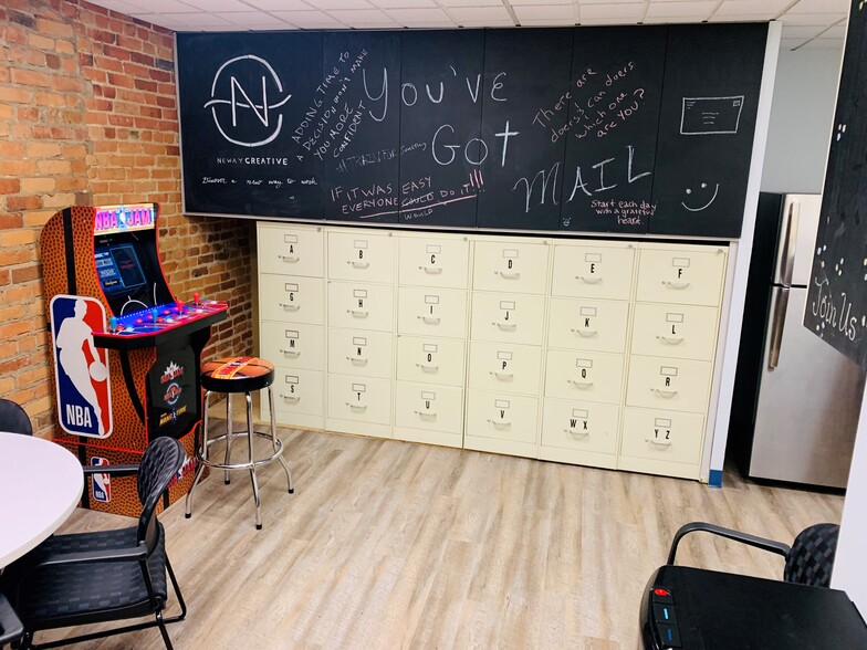 59 N Walnut St, Mount Clemens, MI for lease - Interior Photo - Image 2 of 10