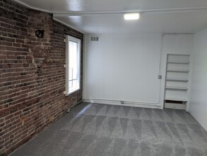 2231 2nd Ave, Seattle, WA for lease Interior Photo- Image 2 of 9