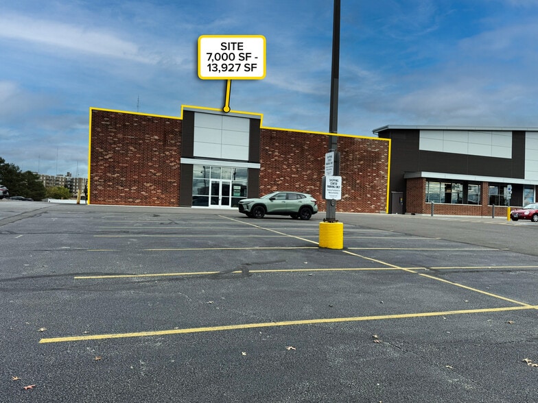 6807-6891 Ridge Rd, Parma, OH for lease - Building Photo - Image 3 of 4