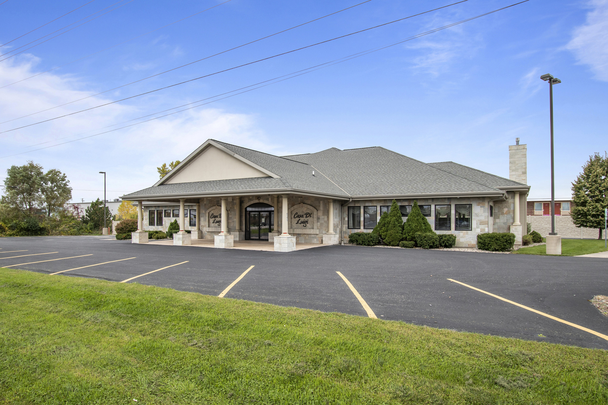 540 E Shady Ln, Neenah, WI 54956 - Up to 4 Tenant Business Complex ...