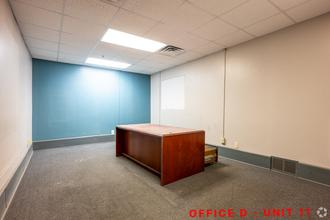 461 N English St, Greensboro, NC for lease Interior Photo- Image 2 of 3