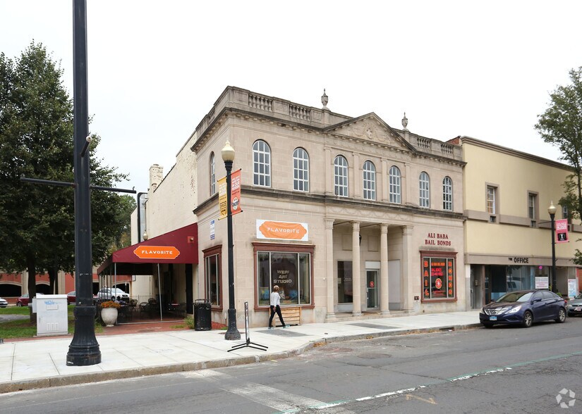 39-41 W Main St, Meriden, CT for sale - Primary Photo - Image 1 of 1