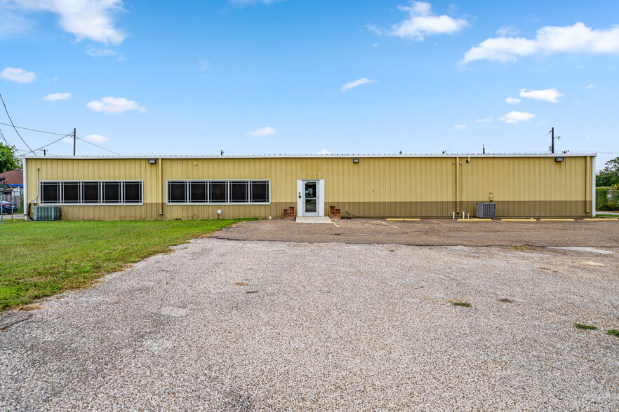 917 S Staples St, Corpus Christi, TX for sale - Building Photo - Image 1 of 9