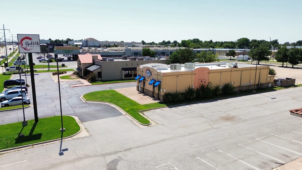 2035 S Meridian Ave, Oklahoma City, OK for sale - Aerial - Image 2 of 6