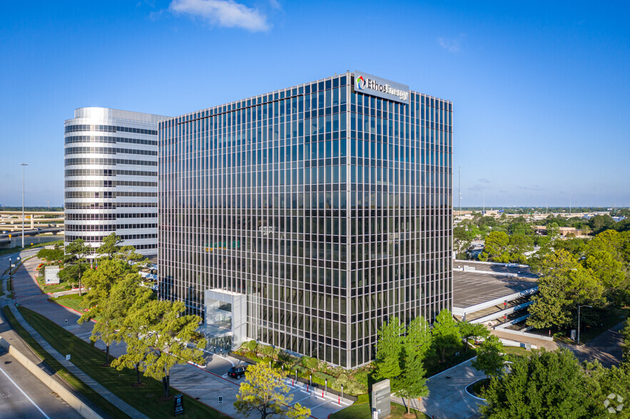 2800 N Loop Fwy W, Houston, TX for lease - Building Photo - Image 3 of 9