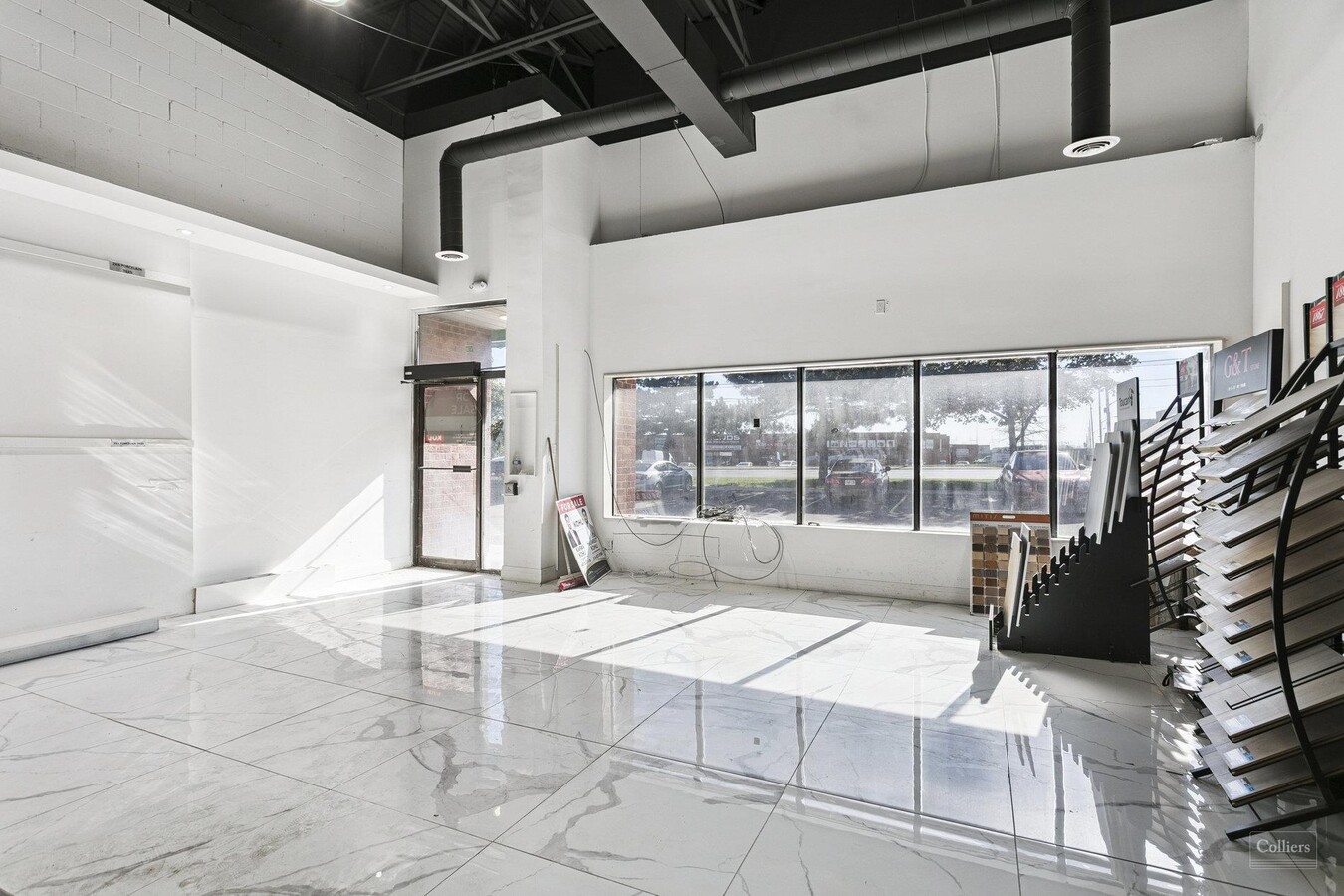 2074 Steeles Ave E, Brampton, ON L6T 1A7 - Unit 24 -  - Interior Photo - Image 1 of 3