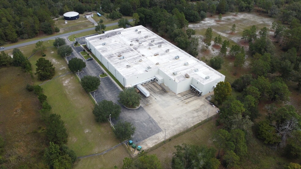 509 Commerce Blvd, Crawfordville, FL for lease - Building Photo - Image 2 of 22