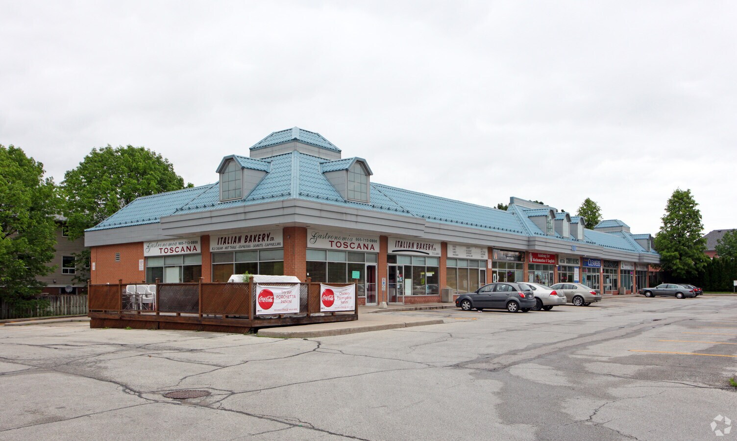 330 McClellan Way, Aurora, ON L4G 6P3