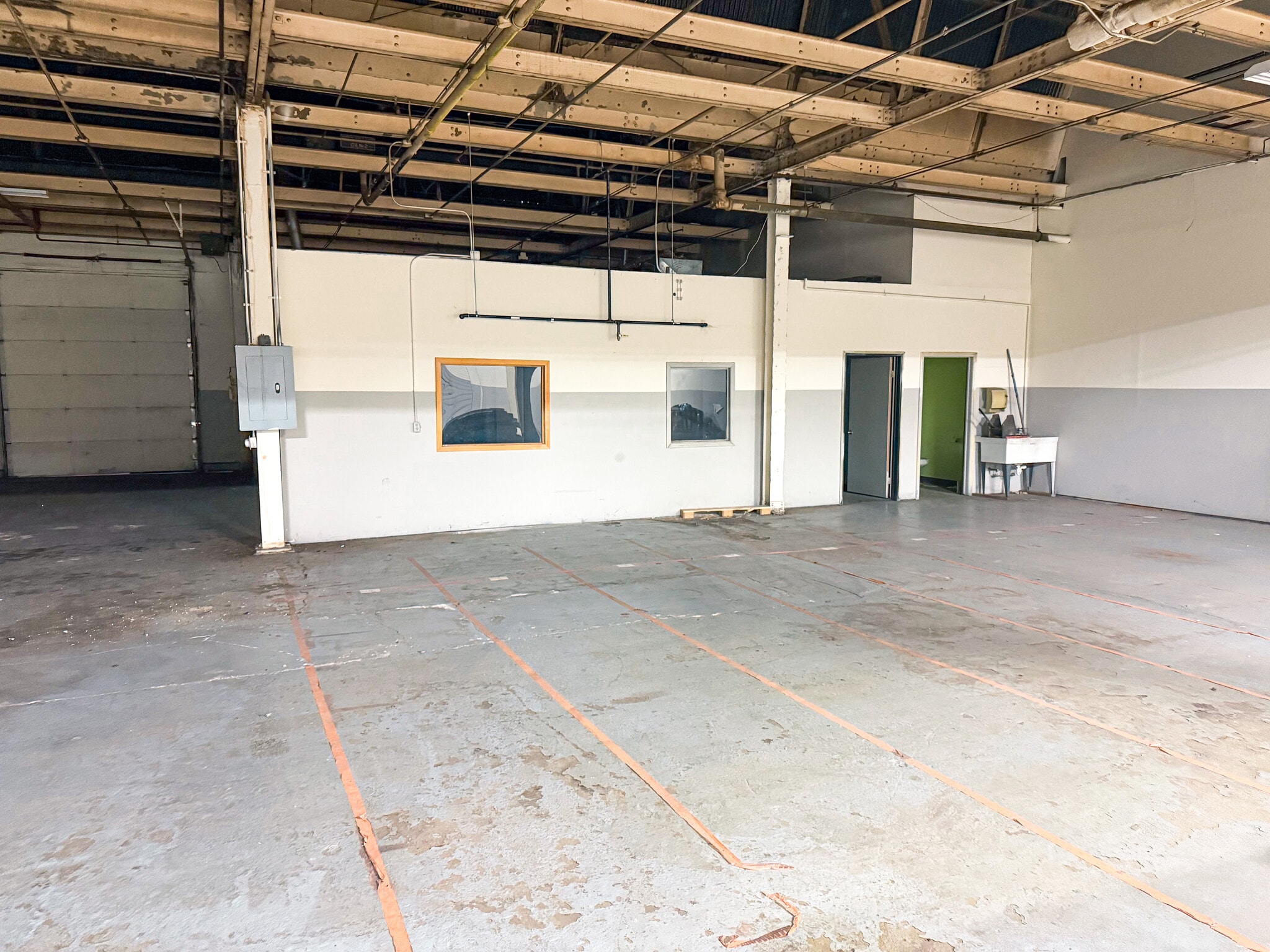 2701 S Coliseum Blvd, Fort Wayne, IN for lease Interior Photo- Image 1 of 2