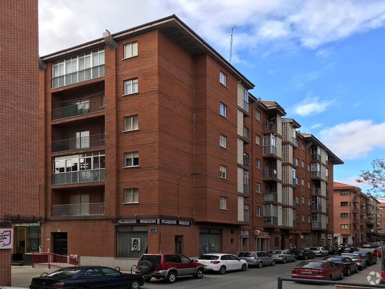 Calle Rafaela de Antonio, 6, Ávila, Ávila for sale - Building Photo - Image 2 of 3