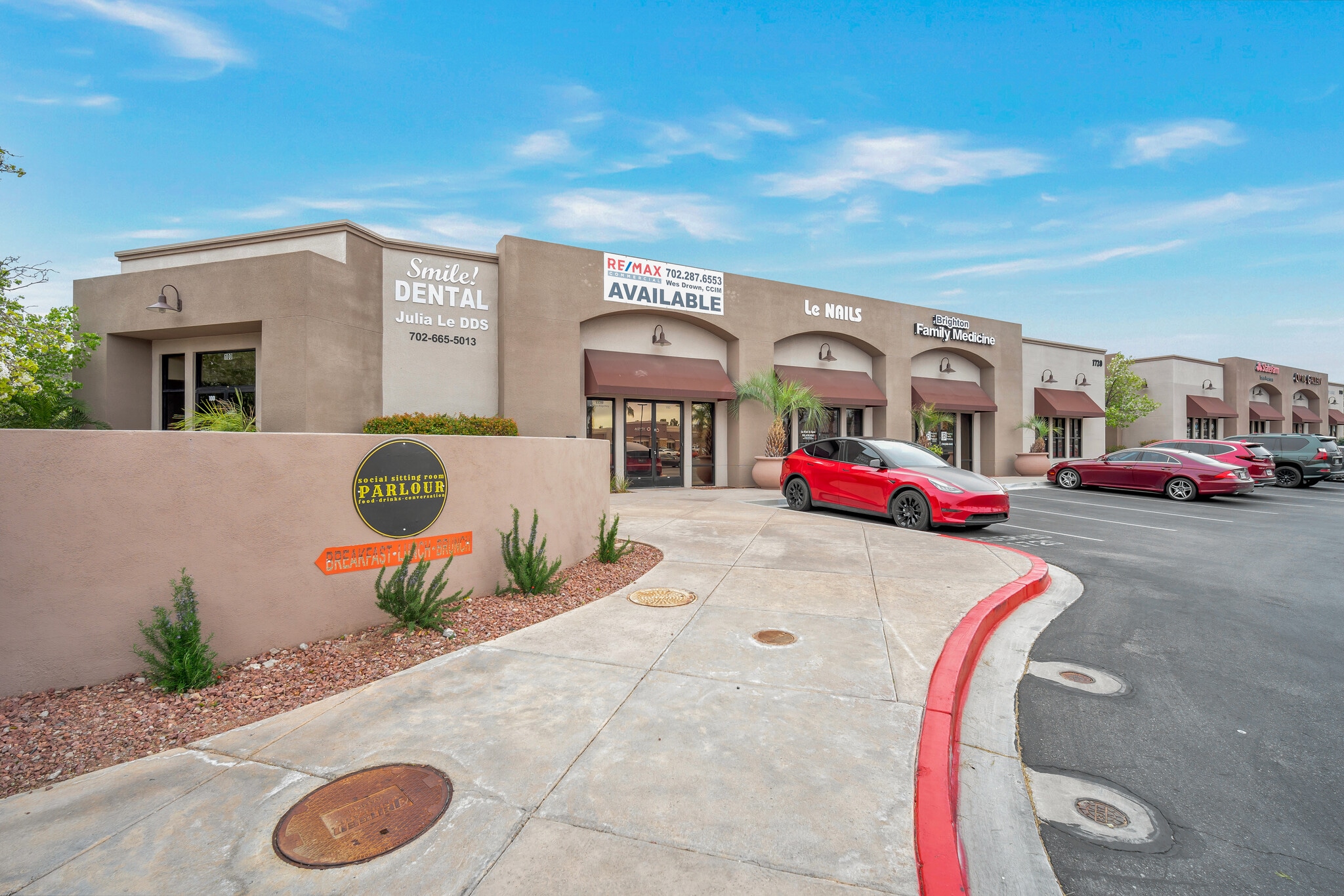1720 W Horizon Ridge Pky, Henderson, NV for lease Building Photo- Image 1 of 10