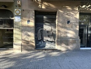 Retail in Barcelona, Barcelona for lease Interior Photo- Image 1 of 13