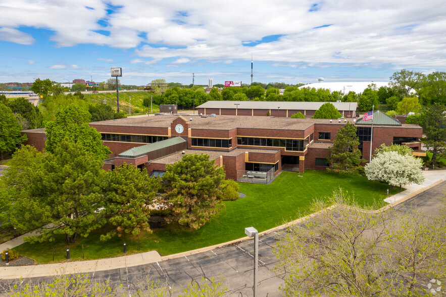 1515 Energy Park Dr, Saint Paul, MN for sale - Primary Photo - Image 1 of 1